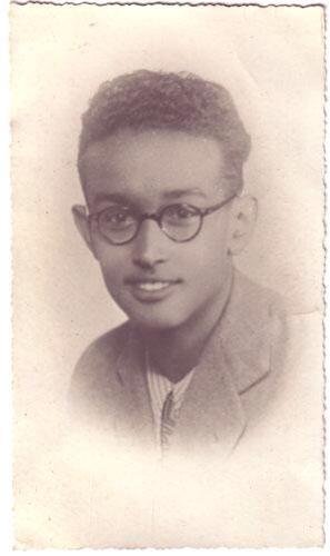 4 May 1945, Italian-Somali partisan Giorgio Marincola (photo) is killed by SS troops at Stramentizzo in the Fiemme Valley in the Trentino region of northern Italy [Thread] >> 1