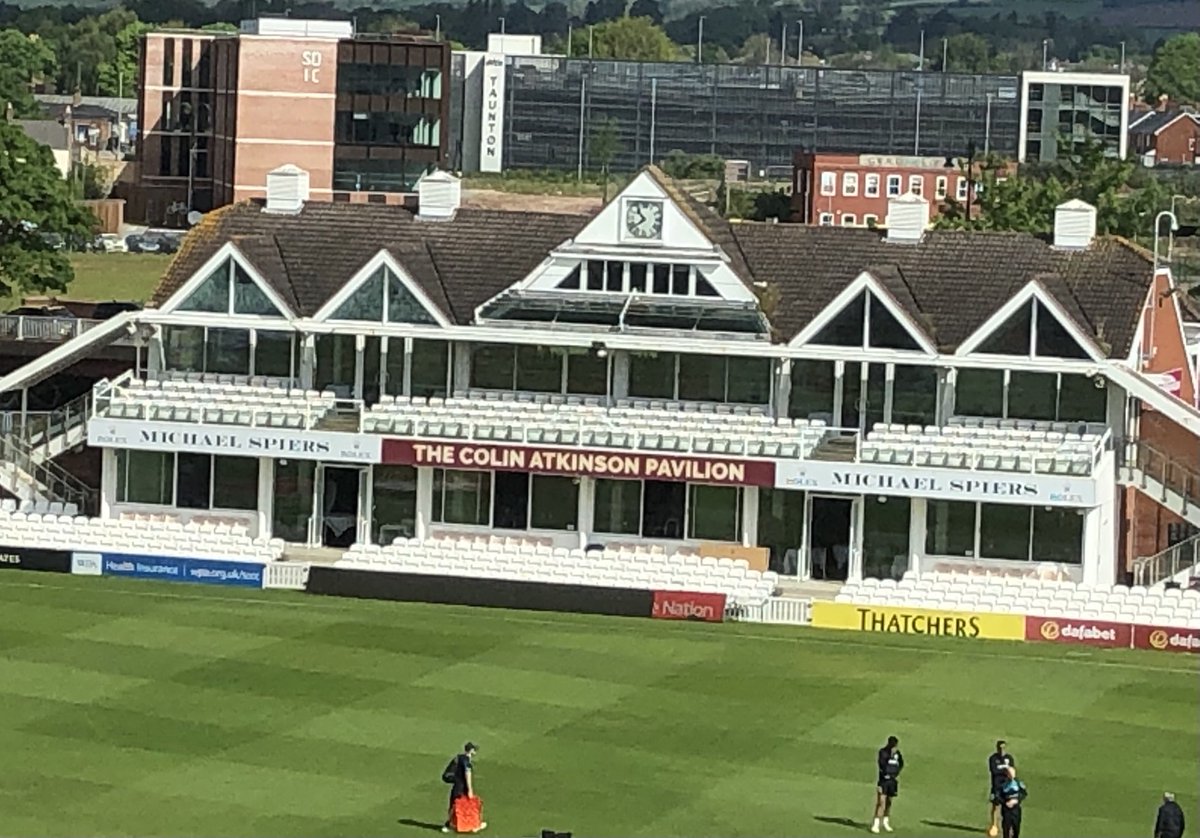 The closed pavilion. A burst pipe has rendered the Colin Atkinson Pav uninhabitable. Members have been relocated to the 1875, which may be a bit crowded!