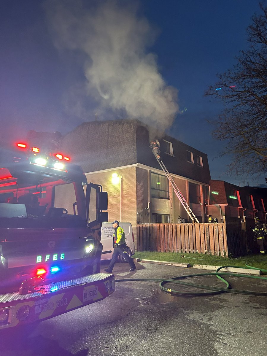 BramptonFireES's tweet image. We are presently operating on scene of a second alarm residential structure fire in the area of Bramalea Rd and Queen St E. The fire is contained and primary searches have been completed. @ChiefBoyes @BPFFA1068 ^MW