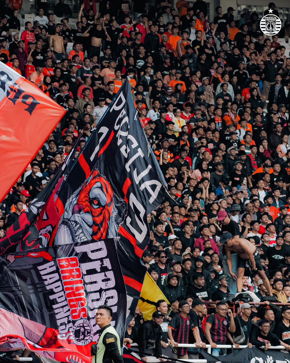 𝟮𝟵𝟱.𝟬𝟵𝟲 𝗣𝗘𝗡𝗢𝗡𝗧𝗢𝗡‼️

Persija mencatatkan jumlah penonton terbanyak di Liga 1 2023/2024. Terima kasih the Jakmania atas dukungan yang diberikan.

Sampai bertemu lagi, Jak 🔴👆🏻

#Persija #Fightin95pirit