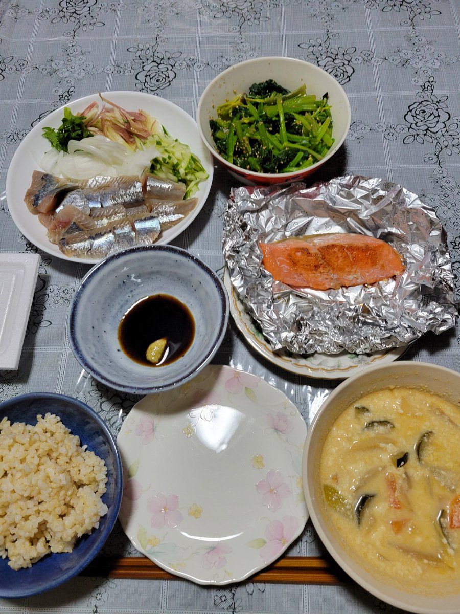 今日の晩ご飯🥢
いただきます😋
 #料理好きな人と繋がりたい 
 #おうちごはん
 #簡単料理