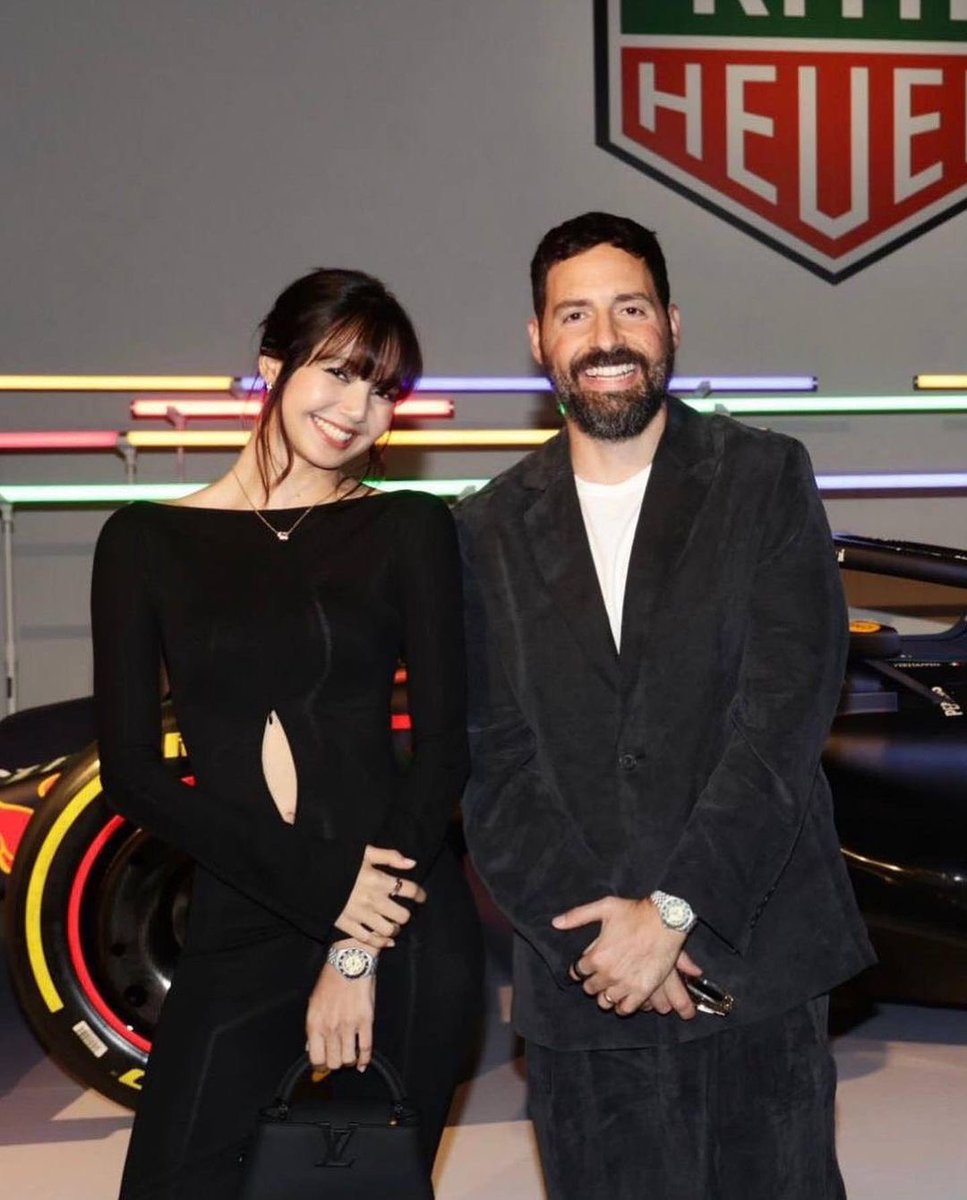 #Lisa of @BLACKPINK was spotted in Miami recently at @TAGHeuer’s Kith Heuer event, together with her rumoured beau Frédéric Arnault. #로제 #블랙핑크 #Lalisa #BLACKPINK #Tagheuer #LLOUD