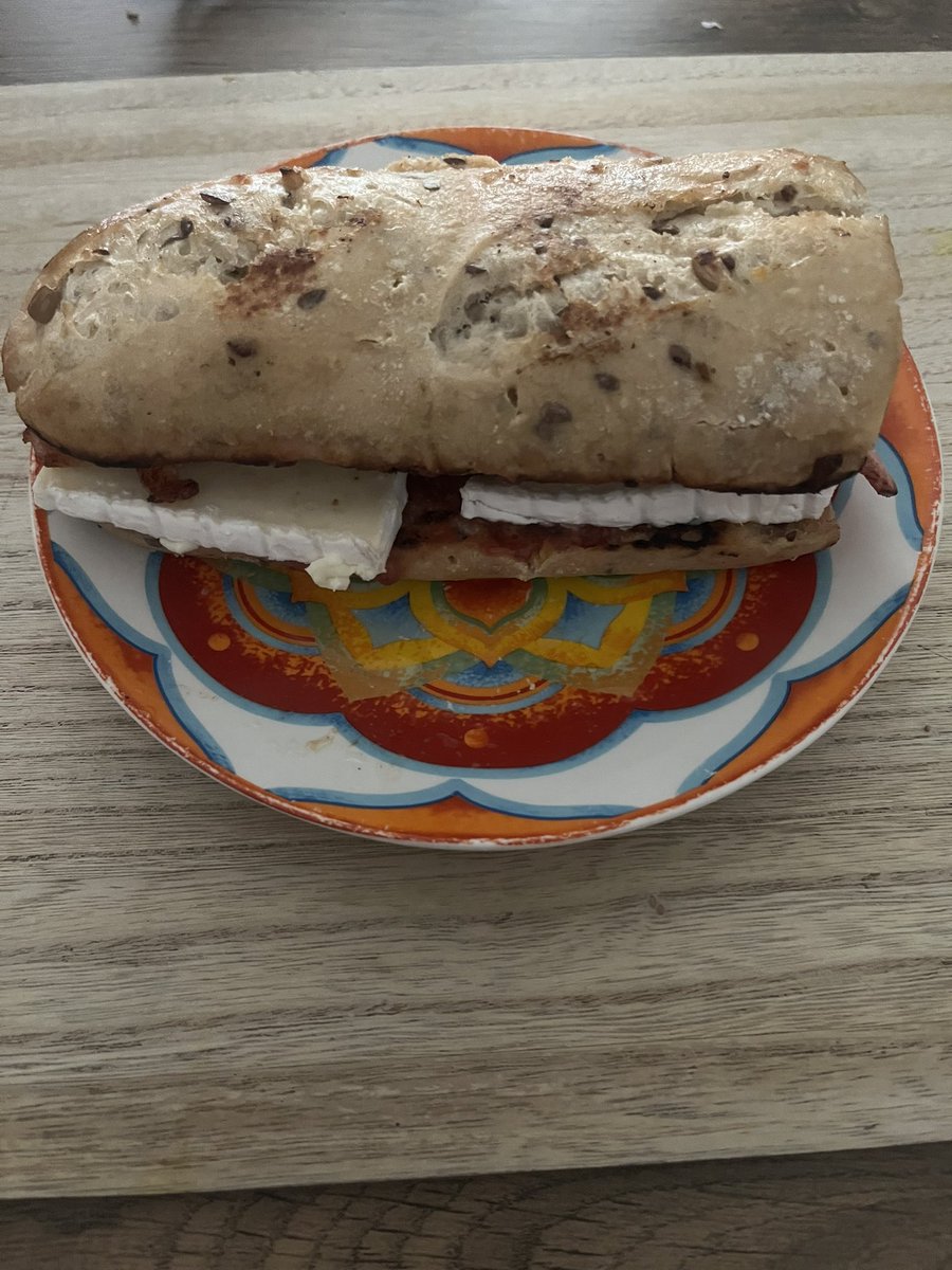 Made Chrissy’s bread with jam, bacon and Brie. It was good! #inspiredbyARO #sussexsquad #jam #brie