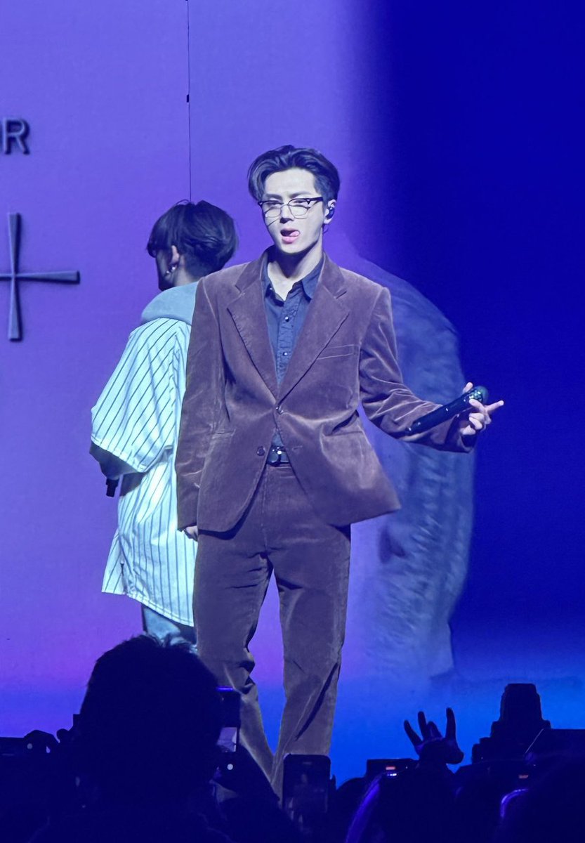 4TH GEN FASHION ICON TRUE???