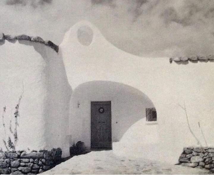 Michele Busiri Vici 1894-1981 Beach house in Sardinia... #architecture #arquitectura #BusiriVici it.wikipedia.org/wiki/Michele_B…