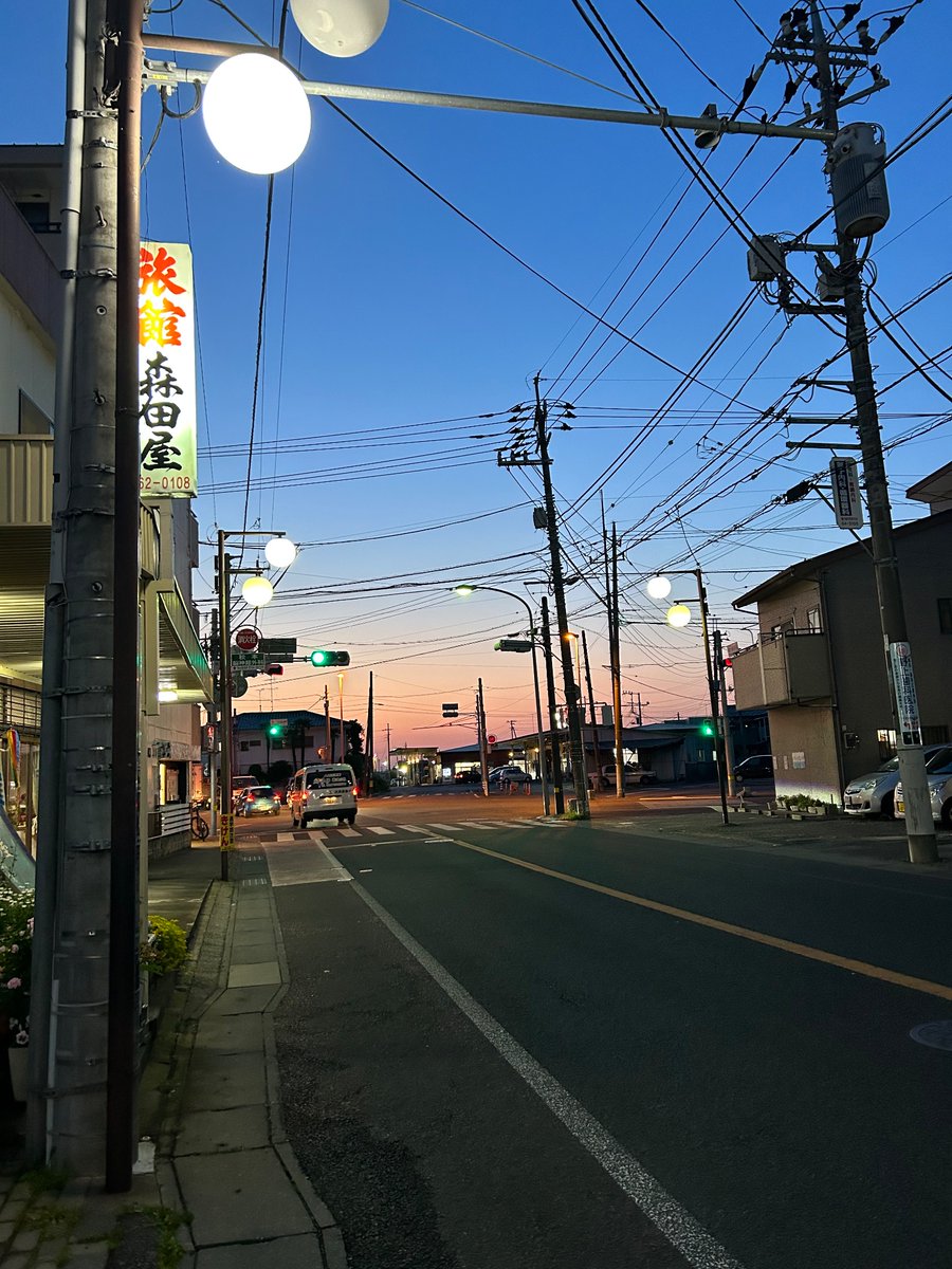 日が沈む龍ヶ崎駅