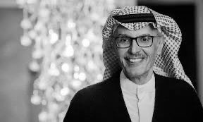 FirasAljebreel's tweet photo. أشعر بحزن عميق وشديد جدا ، احساس مؤلم لم ينتابني من قبل، نعم أرغب بالبكاء الشديد. 
#بدر_بن_عبد_المحسن كان معنا في تفاصيل مراحلنا العمرية والحياتية، بل كان هو جزء من مشاعرنا التي عبرنا بها للآخر .

كيف سيكون شكل "الكلمة" بعد رحيل أهم من كتبها ؟ 

رحمه الله وأسكنه فسيح جناته https://t.co/jX8pbVcpop