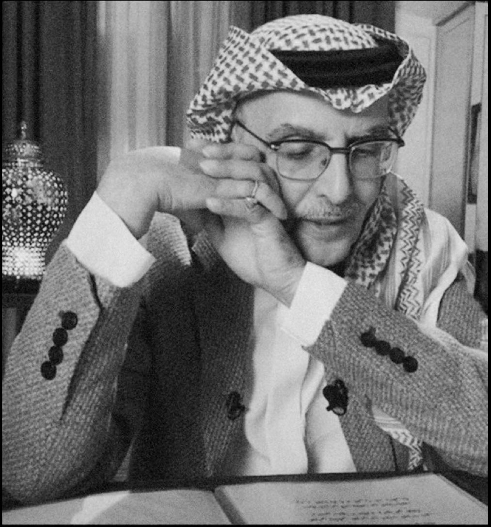 ذبلت انوار الشوارع وانطفى ضي الحروف