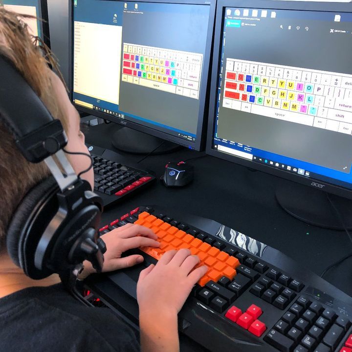 Piano and Typing finger muscles work the same. Music and media. 🤓🤯

tulsaartsacademy.com/request-info

#tulsakids #tulsamoms #momsoftulsa #iwantthebestformykids #musiclessons #musiceducation #coding #gamedesign #vr #robotics #stem #animation #photography #dj #typing