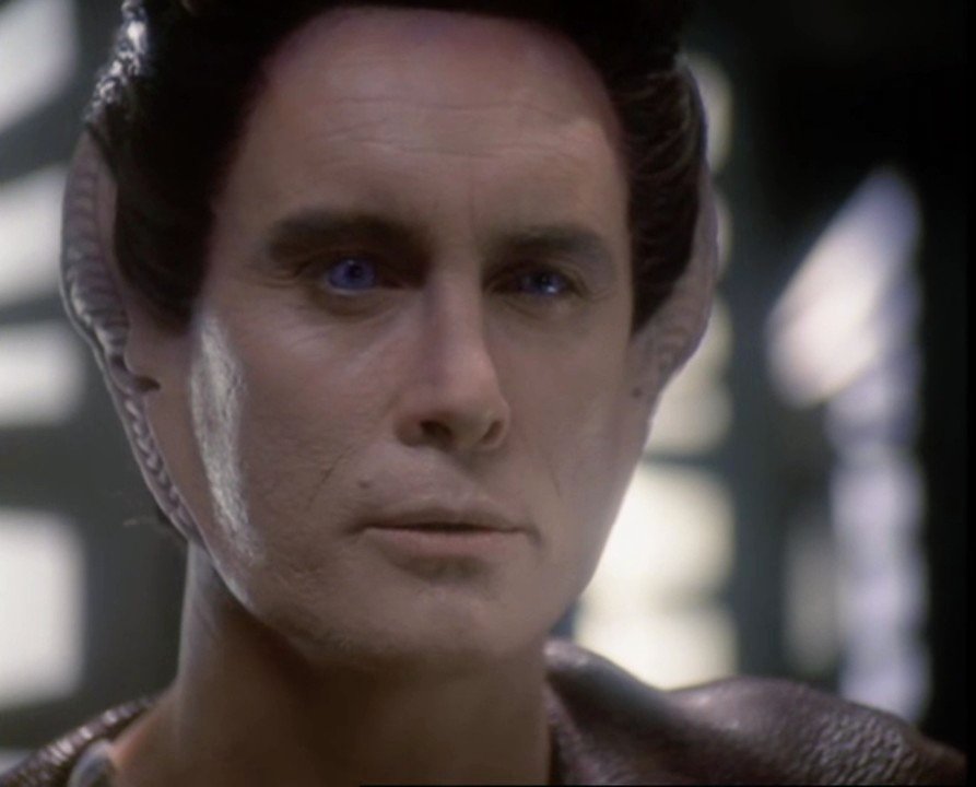 Star Trek: Deep Space Nine S06E05 Favor the Bold (1997) Jeffrey Combs as Weyoun #JeffreyCombs #StarTrek #DS9