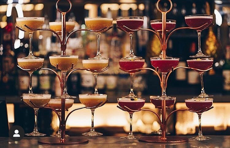 Are you partial to a Porn-Star Martini or crazy about Cosmos? 🍸
Our Cocktail-Trees are perfect when going out with friends this bank holiday weekend  ✨