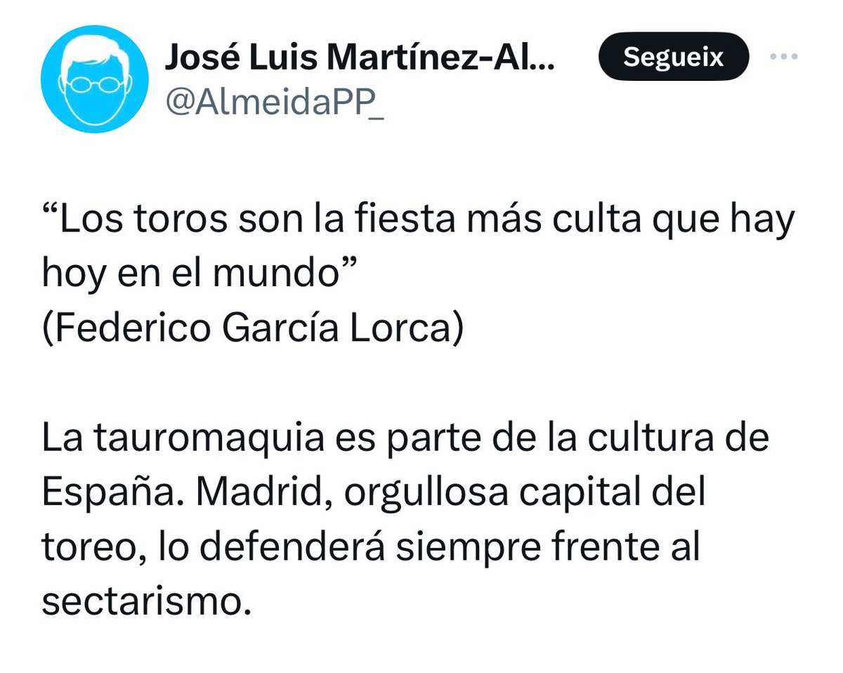 Eliminó los versos de Miguel Hernández del memorial de las víctimas de la Guerra Civil, quiere ubicar un cantón de basuras donde se sospecha que hay una fosa, mantiene nombres franquistas en las calles de Madrid y tiene la jeta de usar a Lorca para defender a los toros