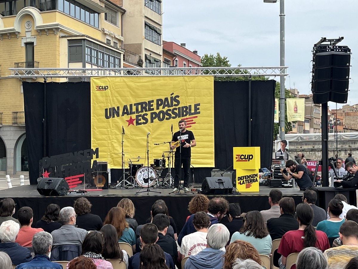➡️ Comença l’acte central de campanya a Girona a la plaça Catalunya. #DefensemLaTerra