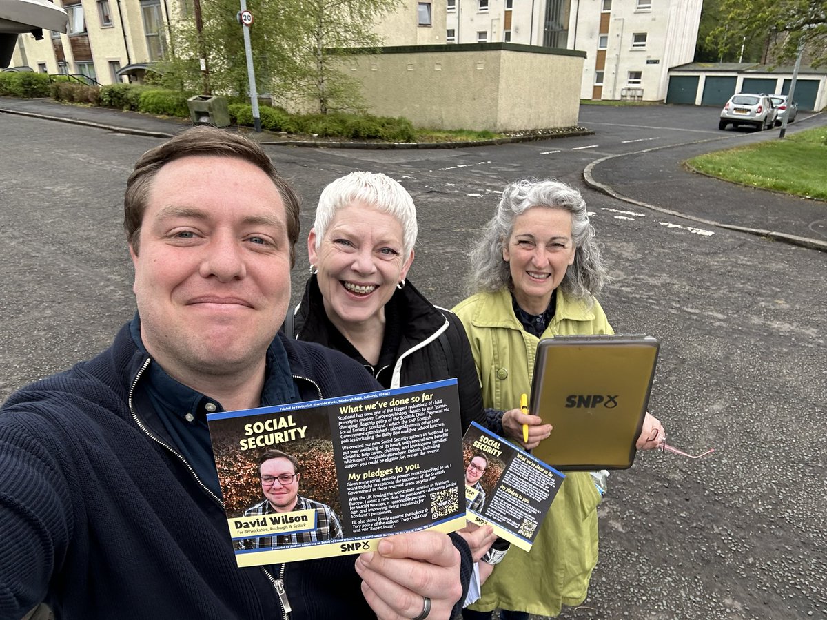 Brilliant wee morning out on the doors  in Hawick with Cllr Annette Smart 

Good chats, solid support and plenty ready to #VoteSNP !

#ActiveSNP