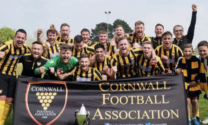GOOD LUCK TO FALMOUTH TOWN TODAY! 🏆✨ Who are playing in the Western League Play Off Final! @falmouth_town 🆚 @clevedontownfc 🕒 3pm KO 📍Bickland Park, Falmouth 'This is a historic event, and one you won’t want to miss. All roads lead to Bickland Park!' - @Falmouth_Town