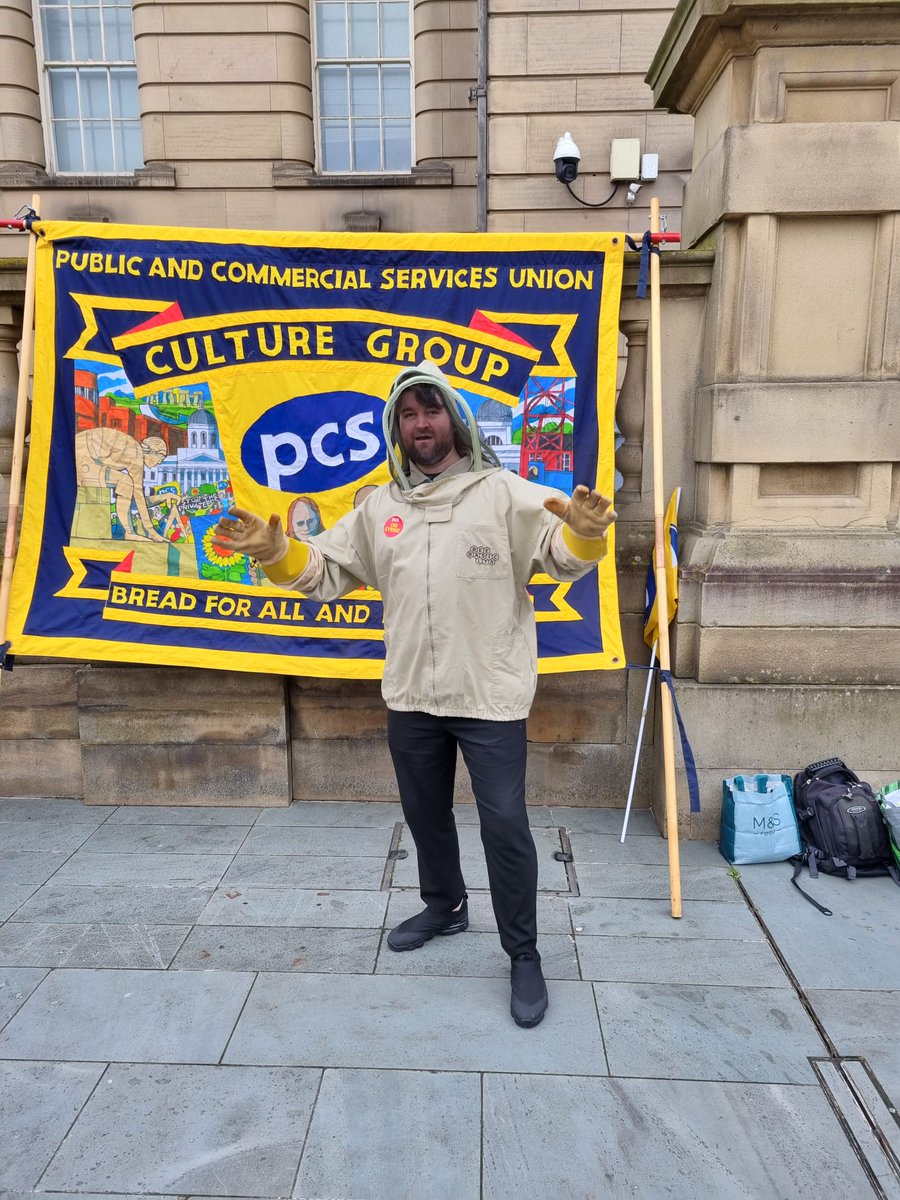 We're back! A brilliant turn out on the picket line outside World Museum Liverpool as #PCS members working for NML start their next 30 days of strike action. Today's picket line was bee-themed as the new Bees exhibition opens at World Museum. #NMLPayUp #PCSonStrike #Solidarity