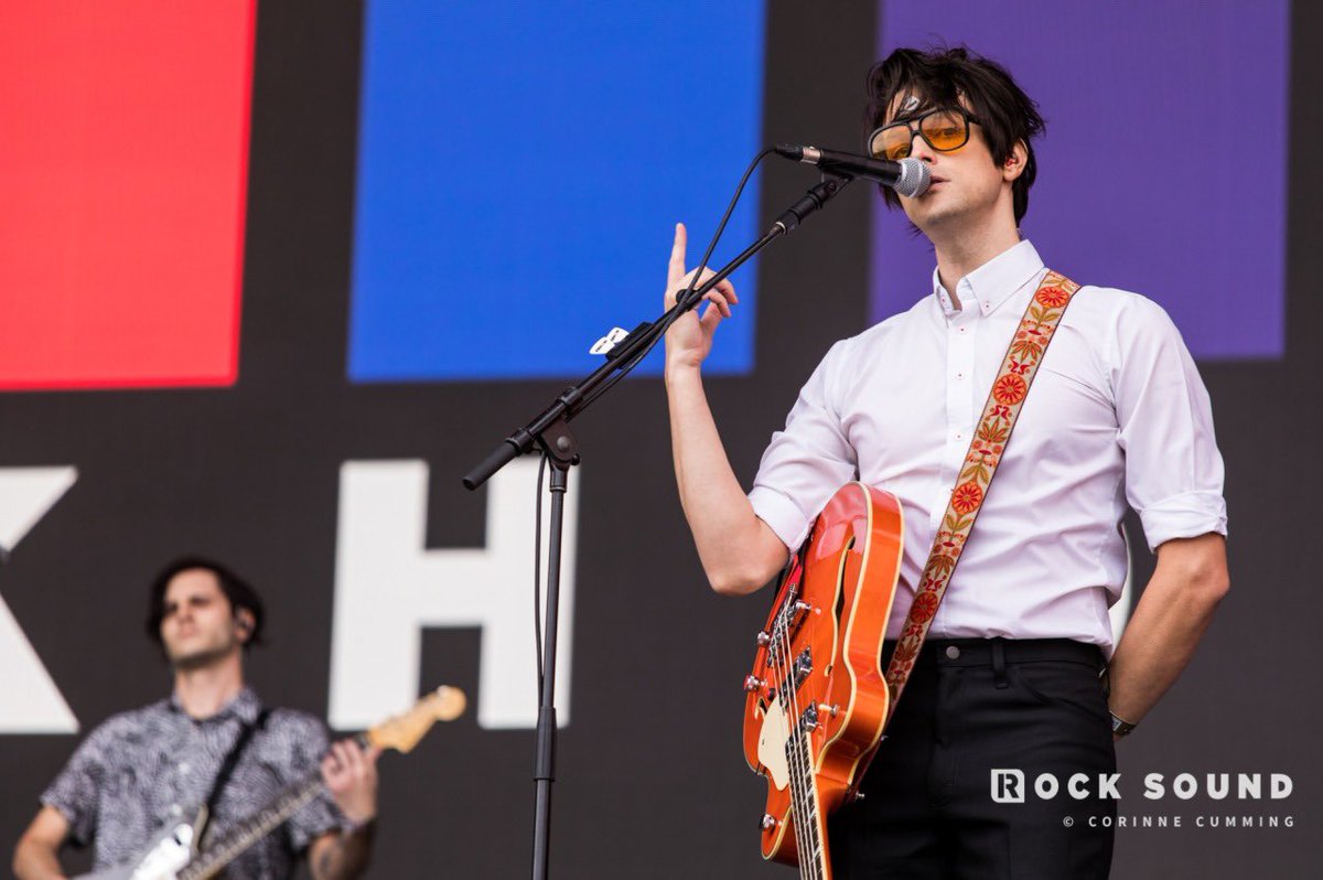 Happy Birthday to iDKHOW’s Dallon Weekes 🎂 🎉