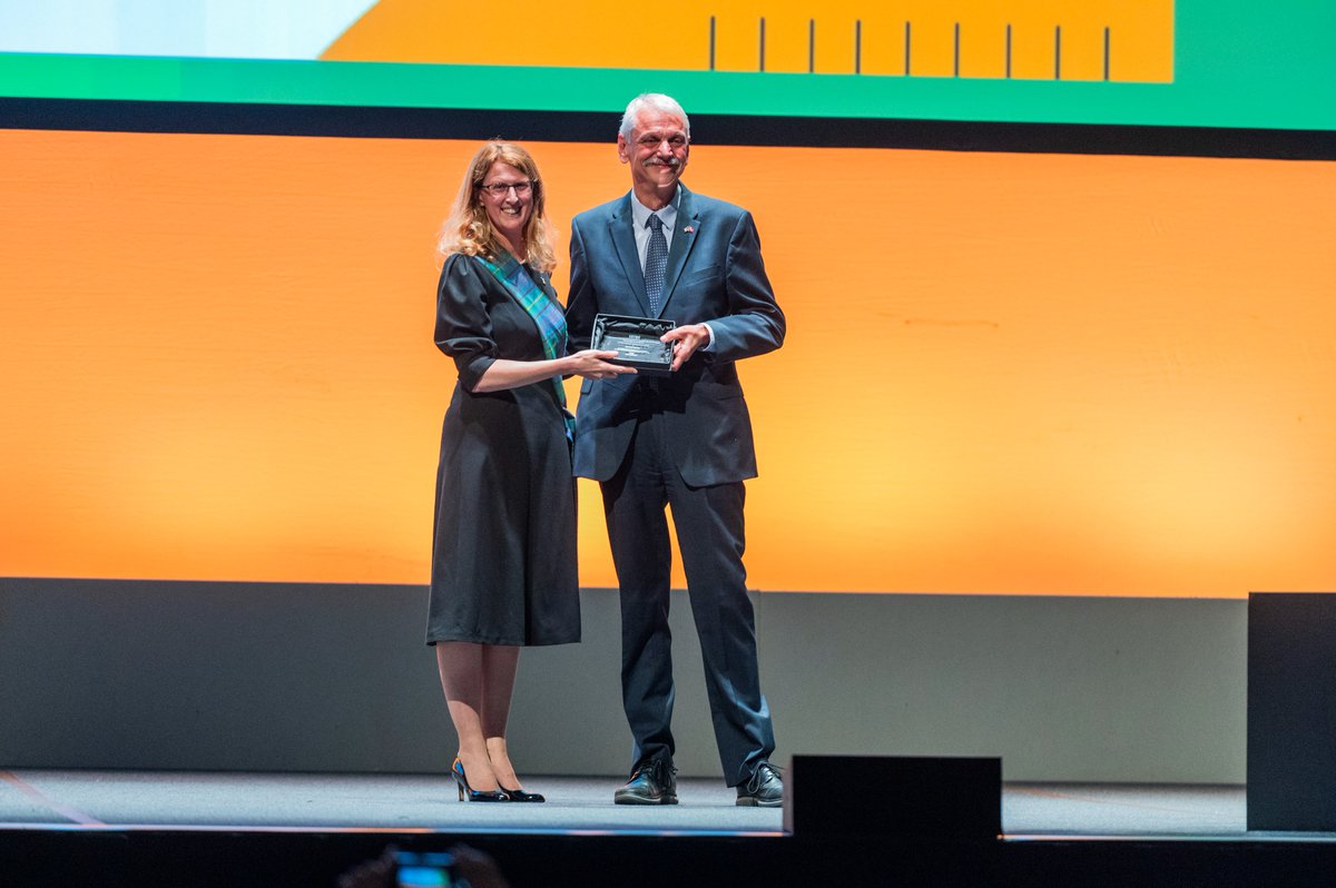 We're absolutely thrilled to have had ESTRO President Anna Kirby opening for the #ESTRO24 Congress! Here is a sneak peek of the opening ceremony! Congratulations again to the awardees Umberto Ricardi, Kim Benstead & Soren M Bentzen!