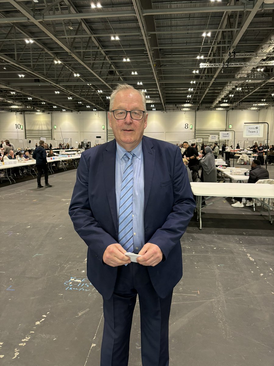 Howard Cox, Reform UK candidate for Mayor is here He tells me “I’ve voted Tory all my life, but I moved over to Reform because of the toothless opposition” He’s confident about the Assembly “we have a very good chance of getting 3 members…who knows we may sneak a fourth” @LBC