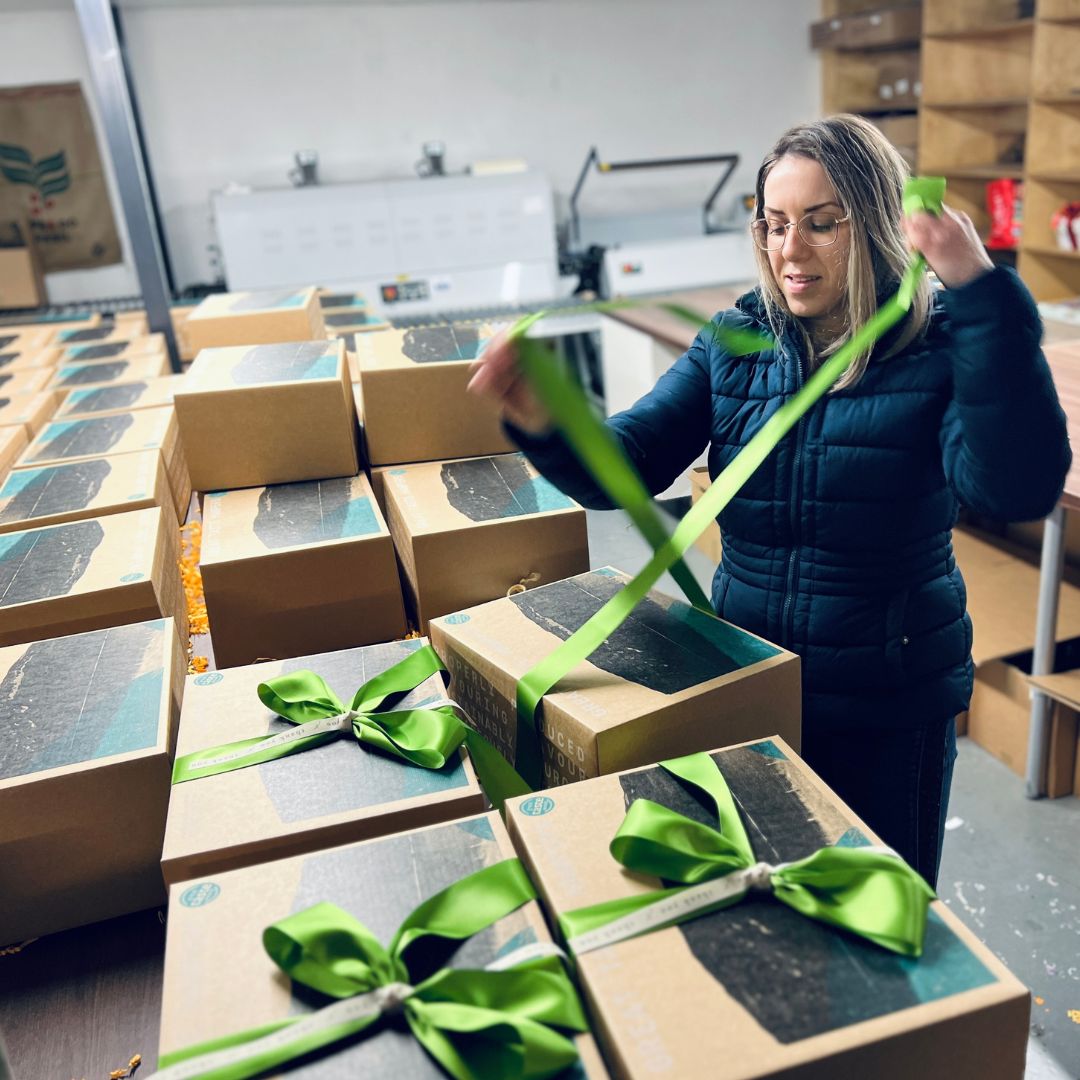 BasketsGalore's tweet photo. πβ¨ Adding a touch of elegance to our gifts with these lovely ribbons! π Who says packaging can't be just as enchanting as the present inside? π Let's make every gift-giving moment extra special with a pop of color and a pretty bow! π #GiftWrappingGoals #RibbonMagic https://t.co/XY0dBMjzlm