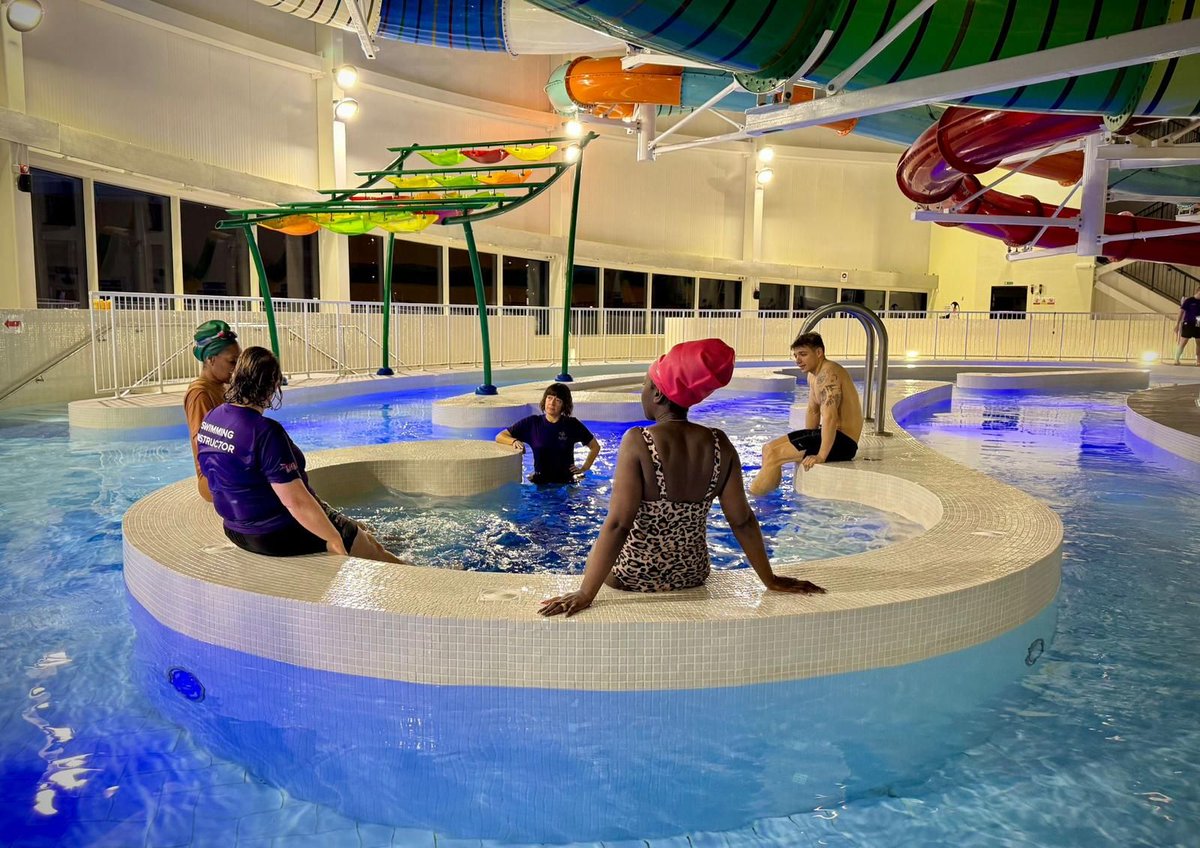 The cast and creatives of Swim, Aunty, Swim go swimming! 🏊🏾 That's dedication to the cause right there! Thanks to @TheWaveCov who gave the team a private lesson and even let them use the wave machine! 🩱 Swim, Aunty, Swim! 🗓️ 20 May - 1 June 🎟️ Book now buff.ly/3RzcCz5