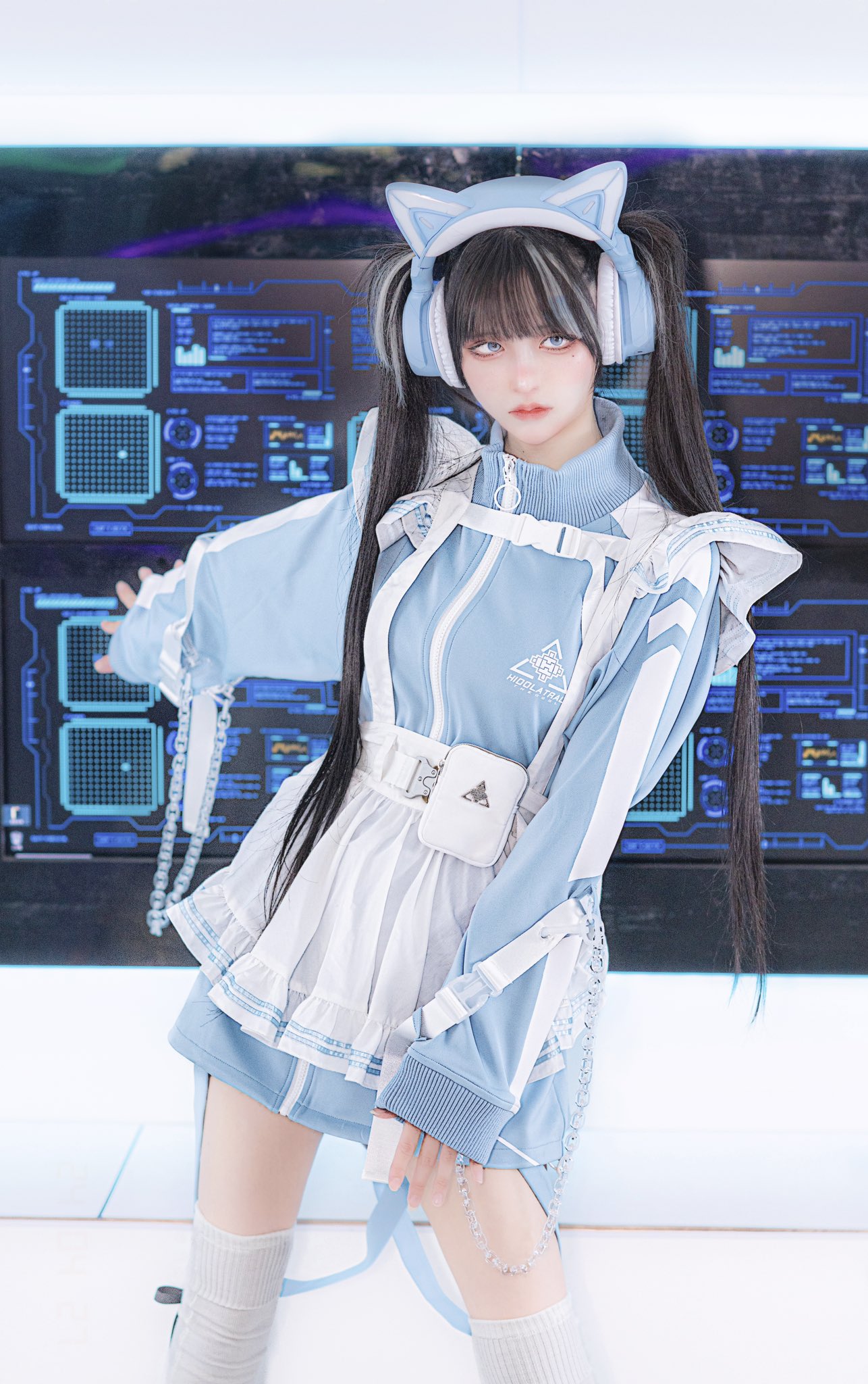 サイバーメイドエプロン》BLACK×RED | HIDOLATRAL THEODOL