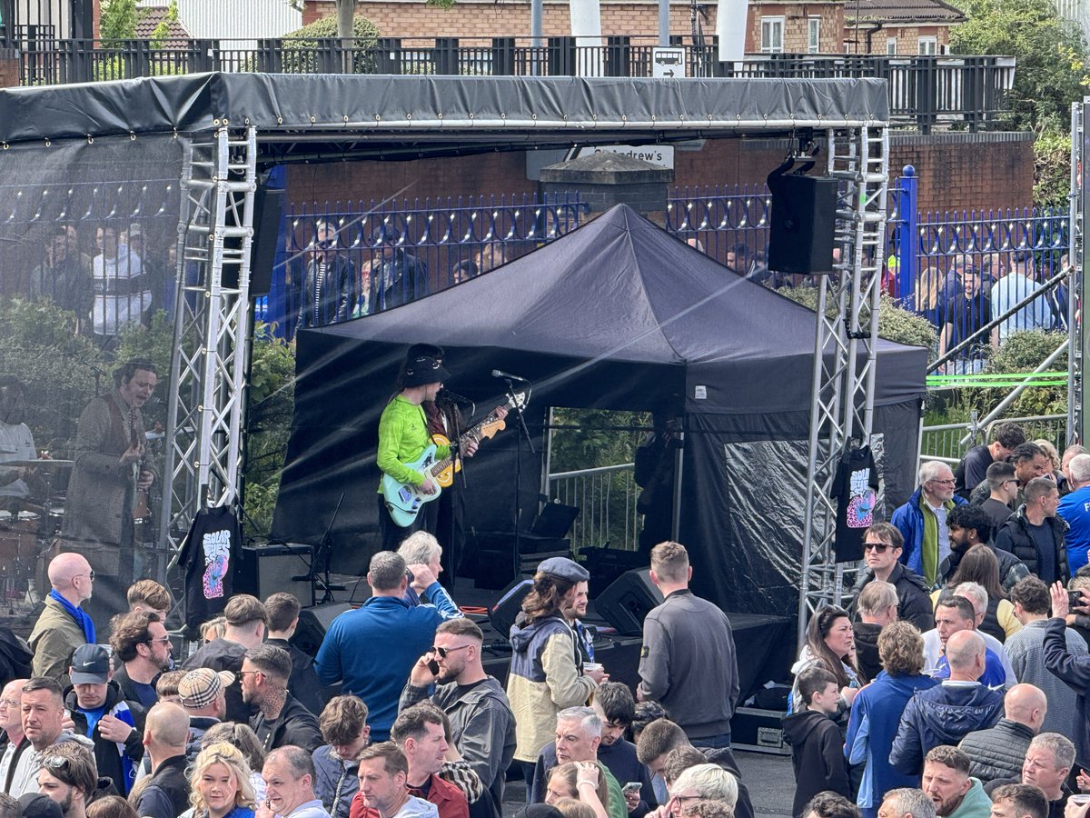 ⁦@solareyesmusic⁩ at the fan park this afternoon at St Andrews. Now for the main event - let’s do this Blues! #kro #bcfc