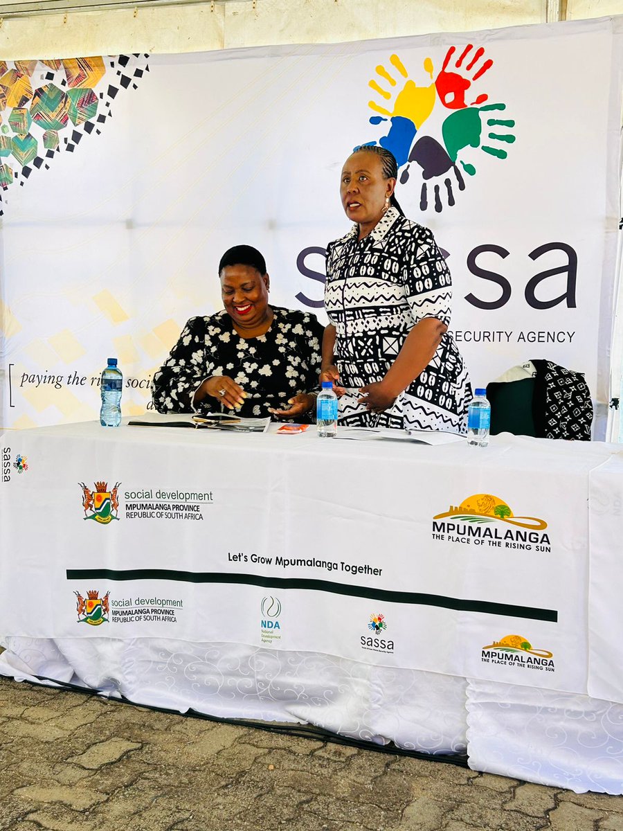 Mpumalanga MEC for Social Development Lindiwe Ntshalintshali is leading a mass prayer session at SASSA Mkhondo Local office today. Local faith-based organizations and church leaders are also in attendance. @The_DSD @nda_rsa #SASSACARES