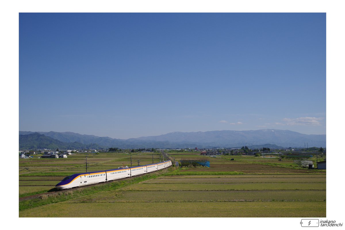置賜盆地を走るE8系

#E8デビュー #山形新幹線 #e8系 #新幹線 #鉄道写真 #写真撮ってる人と繋がりたい #写真好きな人と繫がりたい #キリトリセカイ #ファインダー越しの私の世界 #PENTAX #Japanrailway #railway #railwayphotography