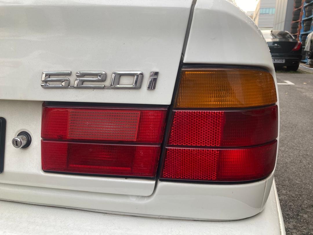 BMW E34 5'Series Rear Tail lamps & Boot Reflectors Set available #ForSale Ping us & Shop now at #PropelAutoParts #SG #BMW #E34 #5Series #Rear #TailLamps #Boot #Reflectors #TailLight #BMWParts #Genuine #Original #Usedparts #Carparts #Autoparts #Spares #Light #Lamp #Ping #Shop