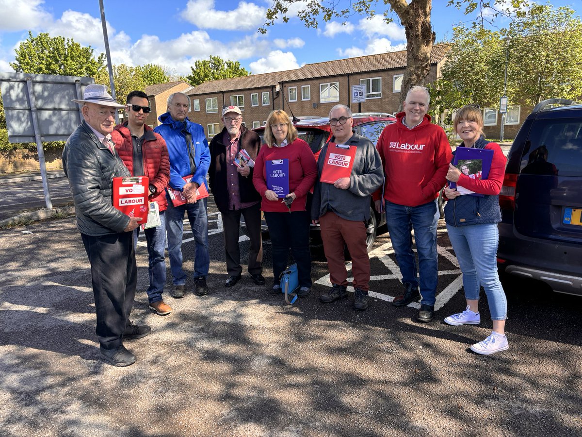 Lots of friendly people in Magor today, discussing the fabulous @CatherineFookes for Labour for the next (can’t come soon enough) General Election. 🌹