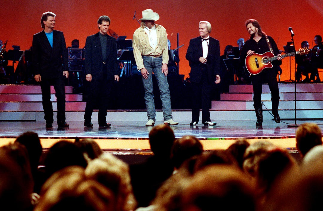 HAPPY 65th BIRTHDAY today to @randytravis! Here's an photo of Randy  with @dougstonetour, @OfficialJackson, @gjpossum and @Travistritt during the TNN/Music City News Country Awards show June 10, 1991. 😁🎈🎁🎉🎂🥃