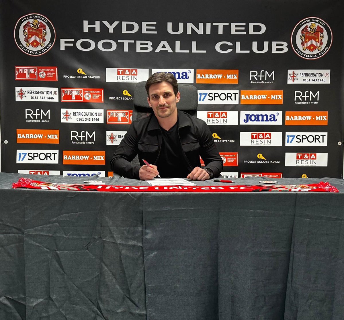 Really happy to extend my stay at this football club for another 2 years ❤️✍🏻 Few weeks to rest and recover before it all starts again. See you all soon ⚽️ @hydeunited