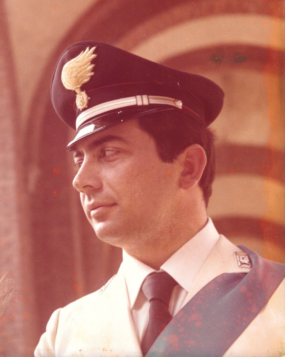 In ricordo del Capitano dei @_Carabinieri_ Emanuele Basile, ucciso dalla mafia il 4 maggio del 1980 a Monreale (PA) e Medaglia d’Oro al Valor Civile.