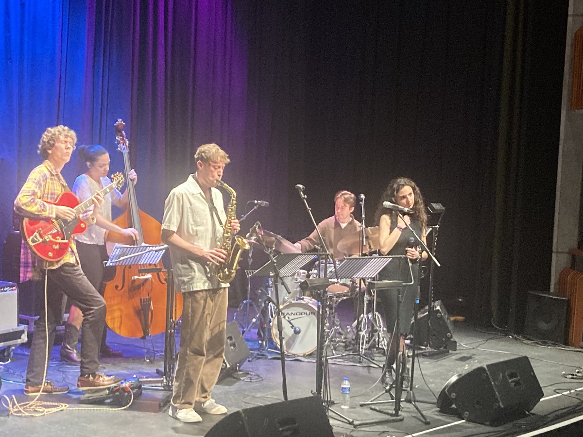 And finally Parabola Exchange Quintet 3, Brum/Siena/Hamburg 👏😀🤗🎶🎶❤️@BirmCons @cheltfestivals If you missed this, see them at the jam sessions Hotel Du Vin 🍷🍾