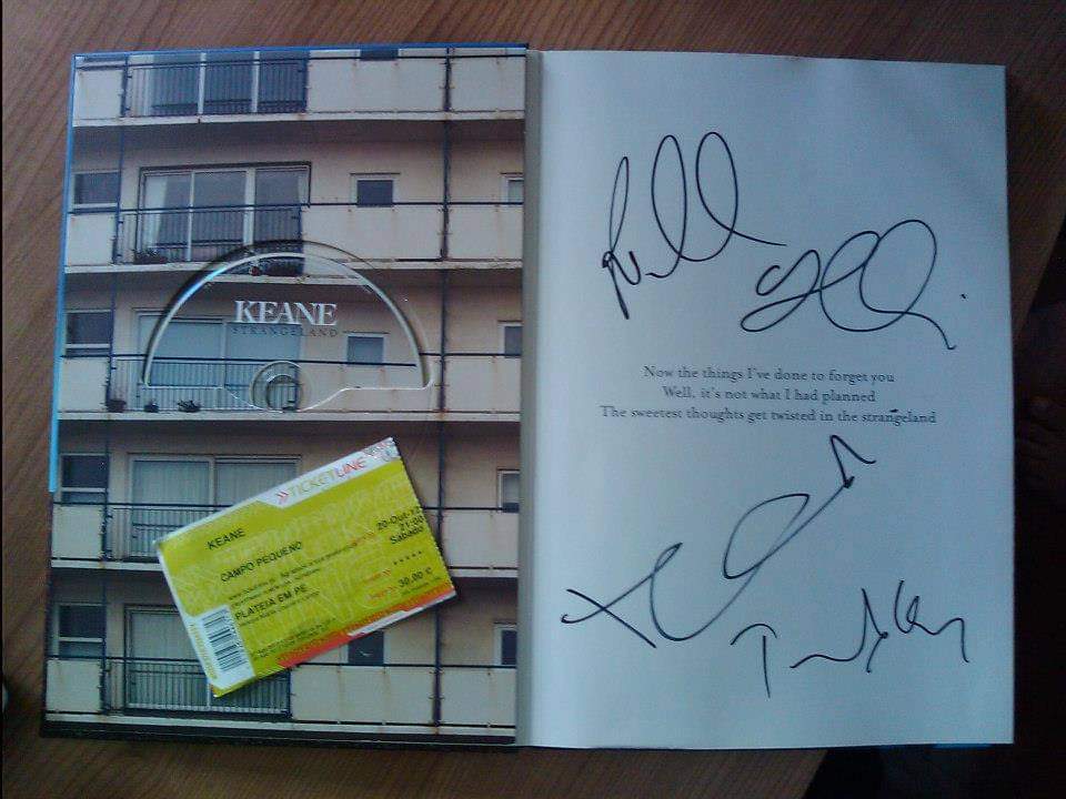 hlimpo's tweet photo. Happy 12th BDay glorious #Strangeland album!You've been such a rescuer for me.
"The battles you have fought won't go to waste you know, the things are gonna change, it just takes time!"Such a joy to see #InYourOwnTime being part of the #Keane20 Tour..Tkyou @keaneofficial 🥰 https://t.co/XdrskoDyGf