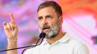 BIG NEWS 🚨 In a recent interview to YouTuber BeerBiceps, Subramanian Swamy said Rahul Gandhi is an idi0t while Sonia Gandhi is a hopeless.

BeerBiceps - "Is there any quality of Rajiv Gandhi in Rahul Gandhi?"

S Swamy - "NO"

Swamy even accused them of being involved with