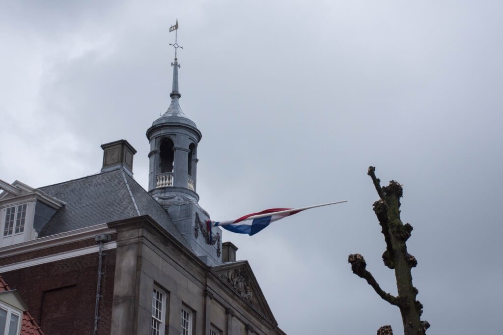 Het kan dus wel @weesp. Jaar voor de fusie met @amsterdam. #Dodenherdenkingen