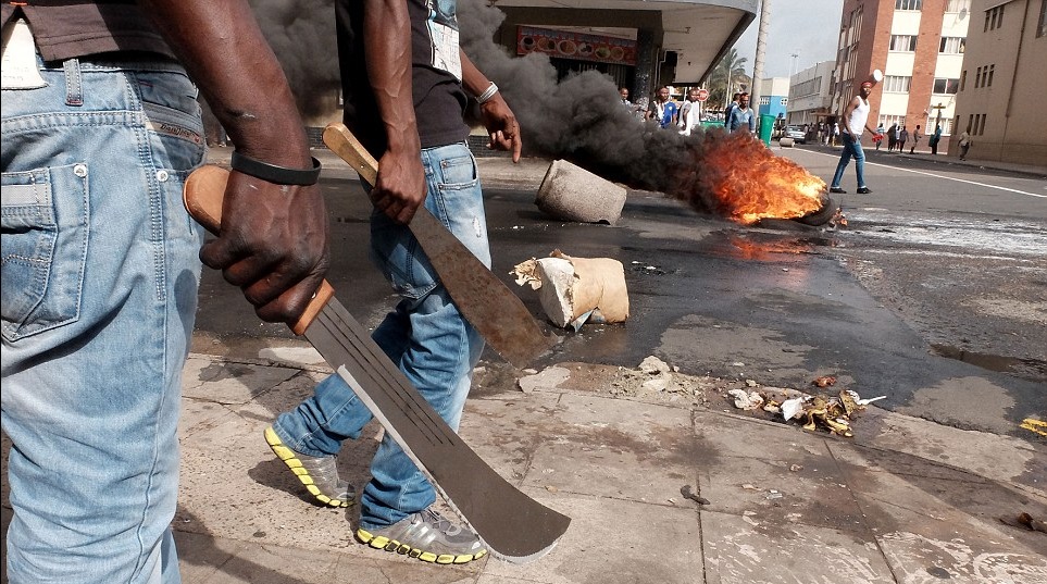 One person has been killed in Mombasa after rival gangs suspected of being criminals clashed with knives in Sarigoi.