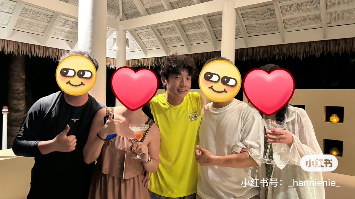 Woo Young plays in the Maldives🏖️
Hottest told me Woo young was having fun.
cr: _hannienie_（I got permission from the owner）
#2PM #투피엠 
#장우영  #2PM우영 #우영 #WOOYOUNG #ウヨン #JangWooyoung