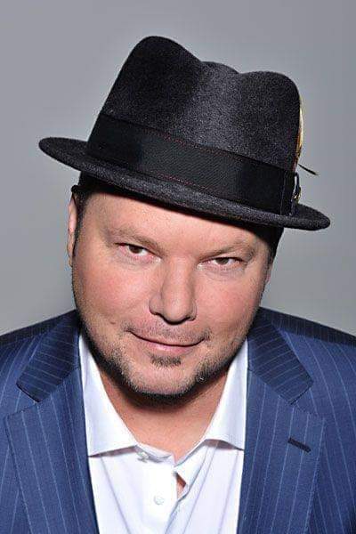 Happy 73th Birthday goes out to Christopher Cross born in 1951. 🎂