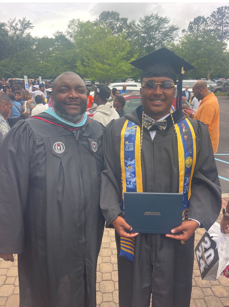 Awesome to see the best sports manager in school history graduate….@theitemsports