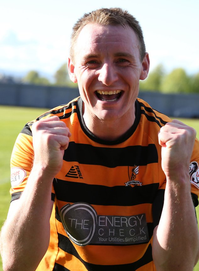 A typically resilient 🐝 performance! Sammon's 9th & 10th goals this season; the 5th time in his 20 year career he's scored double figures in a season💪 Andy Graham's 1st 90mins for 364 days, his 255th Alloa game & more than likely his swansong on the pitch - heroic as ever👏🐝