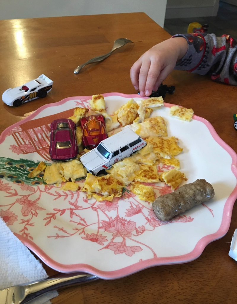 This is how kids eat breakfast