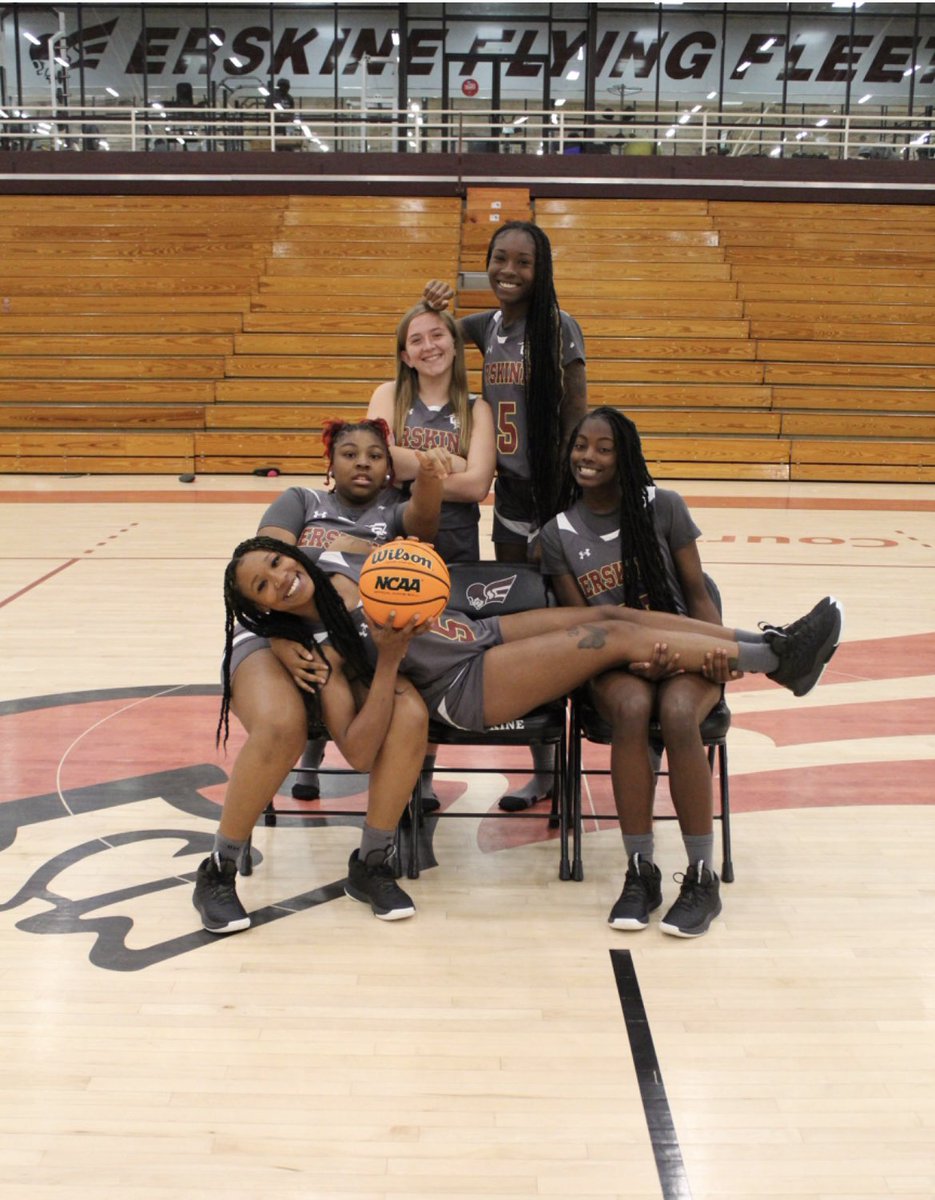 Congratulations to the Class of 2024!! 🎉👏🏽