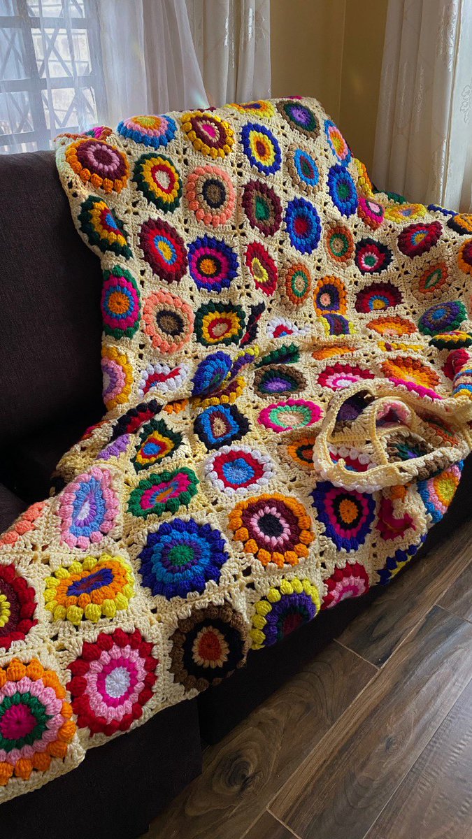 I like how I stay surprising myself with my work😮‍💨
#crochetblanket