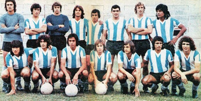 Argentina campeón torneo Esperanzas de Toulon 1975, vencieron a Francia por 1-0 en la final con gol de Jorge Valdano. Ferrero, Passarella (C), Suárez, Forguez, Gallego, Pavoni, Vantuyne, Quinteros. Trobbiani, Valdano, Olivares, Salas, Giordano, Valencia y Tarantini.