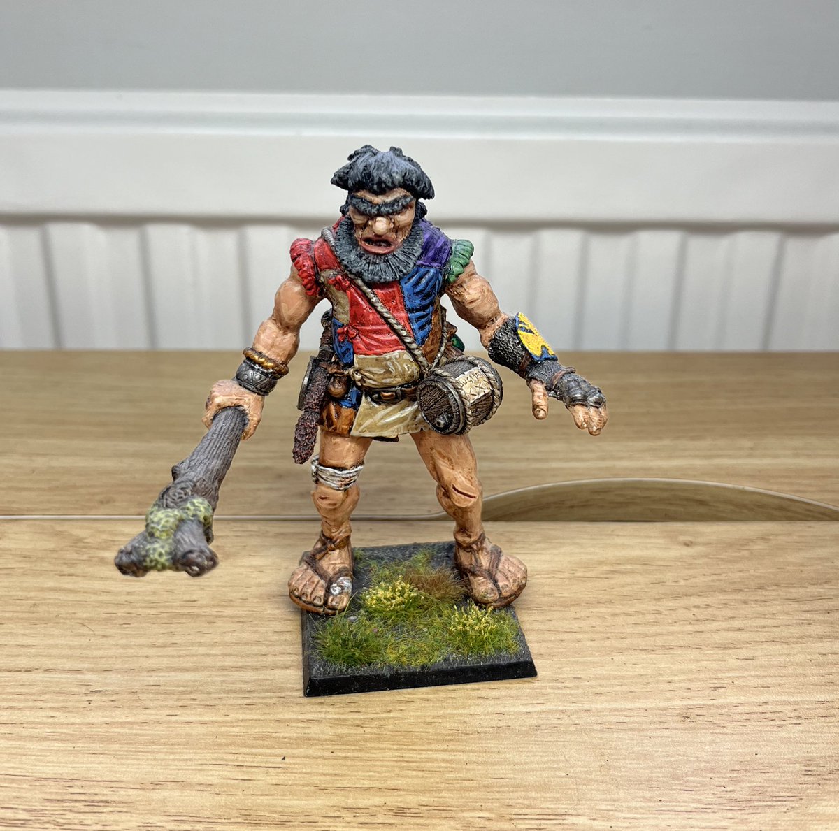 With the re-release of the giant for ToW I thought I’d post a picture of the bad boy who sits on the windowsill behind my painting desk #WarhammerCommunity #oldhammer Those eyebrows gonna get ya