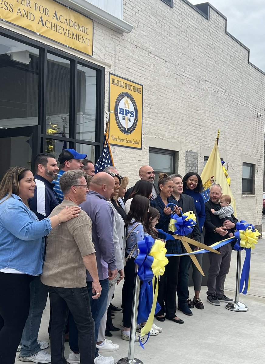 Thrilled to mark a major achievement for @belleville_ps with the official opening of the Center for Academic Success and Achievement (C.A.S.A)! 🎉 Looking forward to utilizing the space for staff PD and parent information sessions! @BellevilleSuper