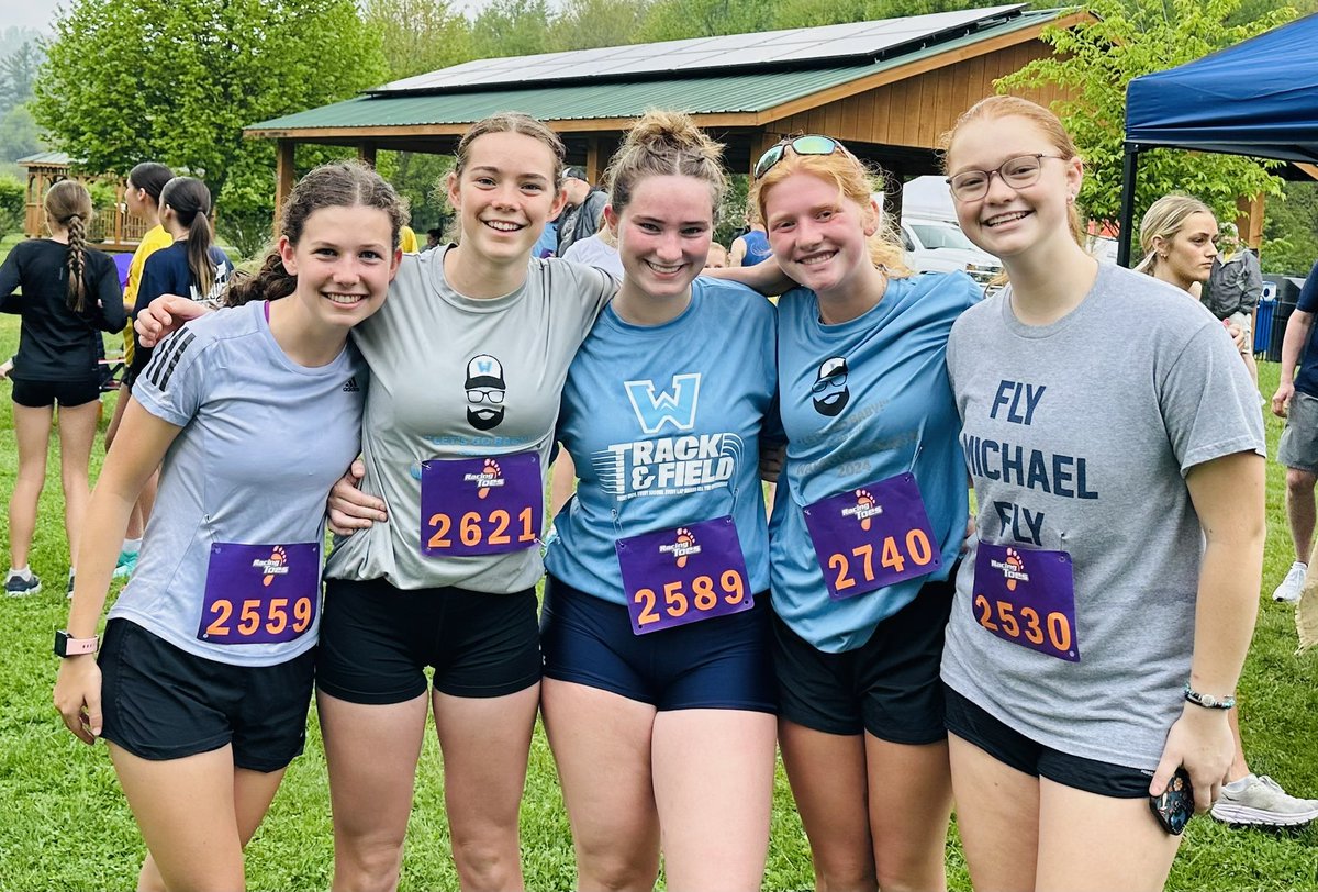 Members of Watauga’s Cross Country and Track & Field teams honored their coach’s memory by running in (and winning) the Eagle Way 5K this morning! Coach Neff’s legacy continues through the lives of his awesome athletes & students🩵🦅❤️💛
@WataugaPioneers @wataugatrack7